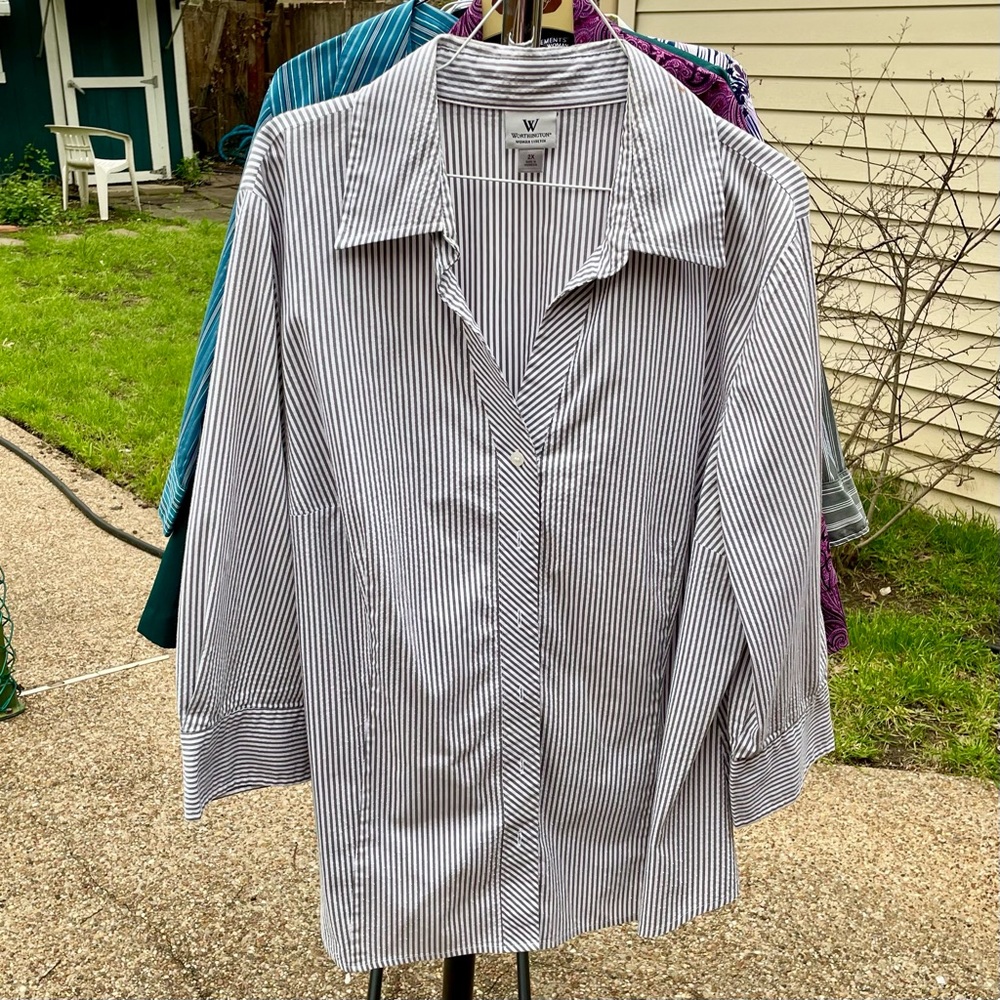 Striped button-down shirt, 3/4-length sleeves